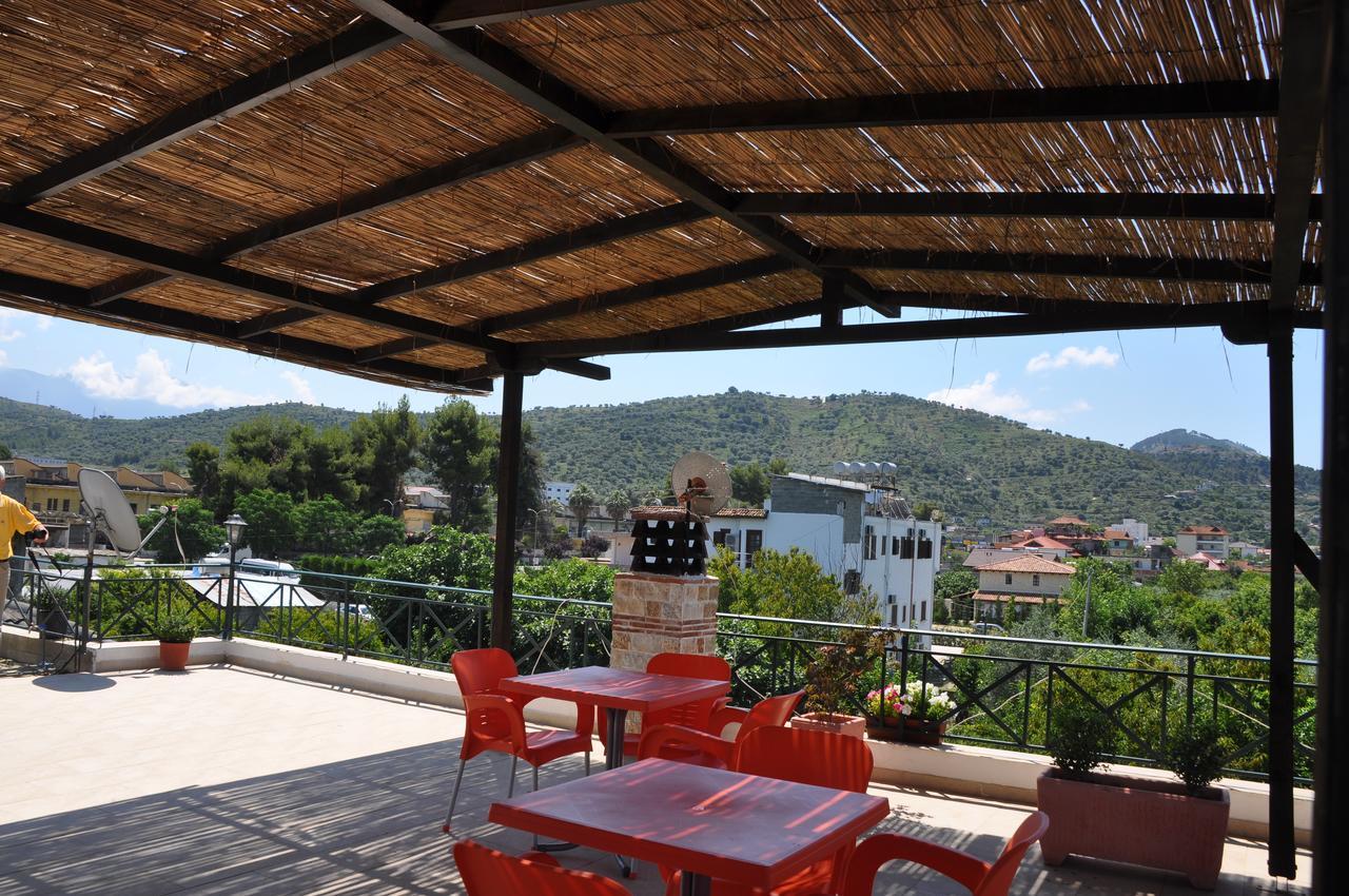Bed & Breakfast Local Living Edi Berat Exterior foto